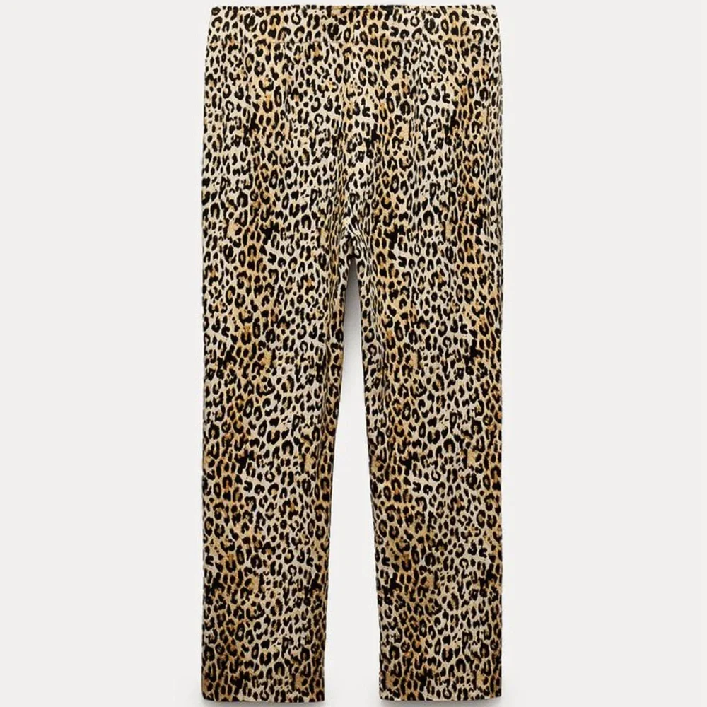 SALE! ZARA NWT ZW COLLECTION ANIMAL PRINT CAPRI PANTS